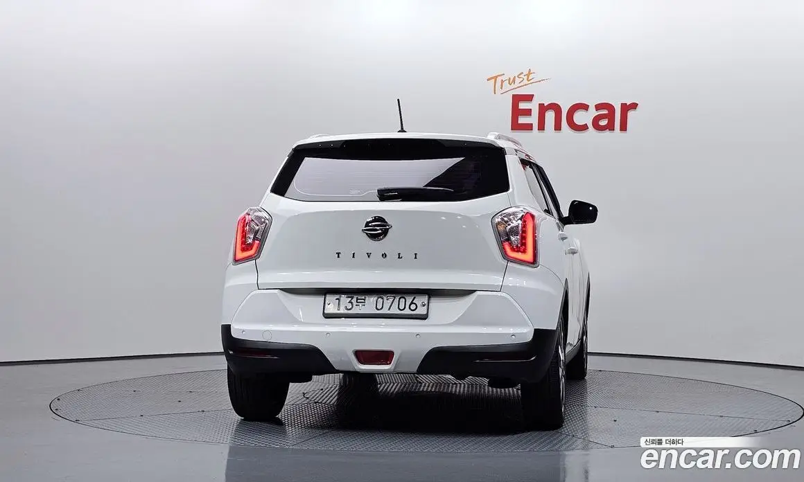 SsangYong TIBOLI 2015 1.6 автомат (гидро), фото 4
