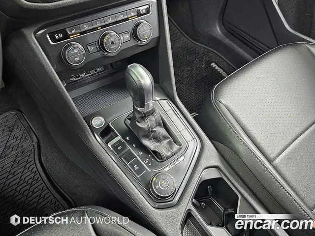 Volkswagen Tiguan 2018 2.0 автомат (гидро), миниатюра 11
