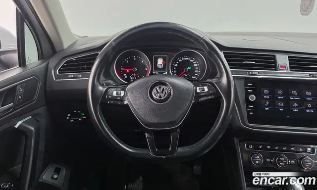 Volkswagen Tiguan 2018 2.0 автомат (гидро), миниатюра 12