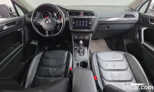 Volkswagen Tiguan 2018 2.0 автомат (гидро), миниатюра 7