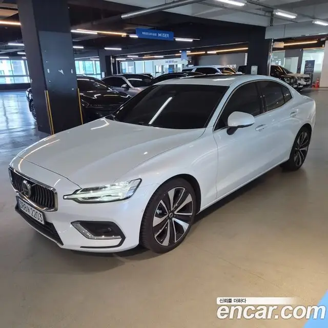 Volvo S60 2024 2.0 автомат (гидро), миниатюра 3 Volvo S60 2024 2.0 автомат (гидро), миниатюра 3