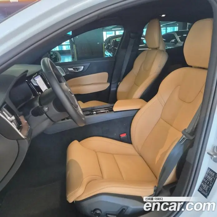 Volvo S60 2024 2.0 автомат (гидро), фото 7 Volvo S60 2024 2.0 автомат (гидро), фото 7