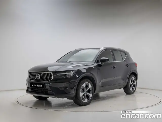 Volvo XC40, 2023, 18 940 км Volvo XC40, 2023, 18 940 км