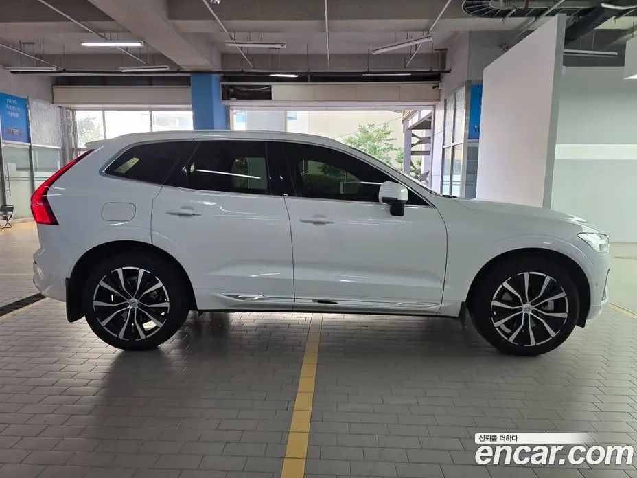 Volvo XC60 2023 2.0 автомат (гидро), фото 5 Volvo XC60 2023 2.0 автомат (гидро), фото 5