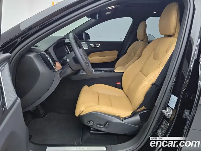 Volvo XC60 2024 2.0 автомат (гидро), миниатюра 11 Volvo XC60 2024 2.0 автомат (гидро), миниатюра 11