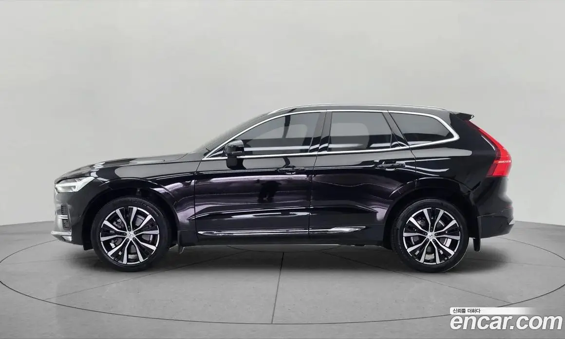 Volvo XC60 2024 2.0 автомат (гидро), фото 3 Volvo XC60 2024 2.0 автомат (гидро), фото 3