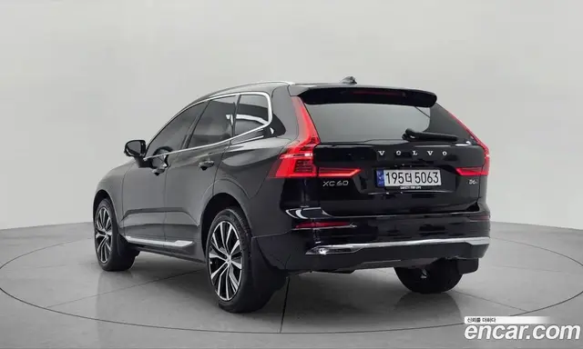 Volvo XC60 2024 2.0 автомат (гидро), миниатюра 4 Volvo XC60 2024 2.0 автомат (гидро), миниатюра 4