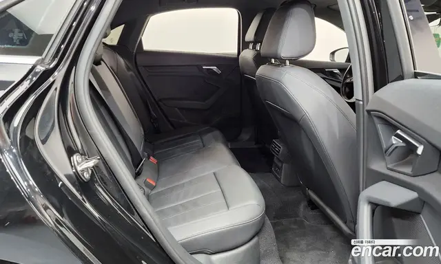 Audi A3 2023 2.0 автомат (гидро), миниатюра 12