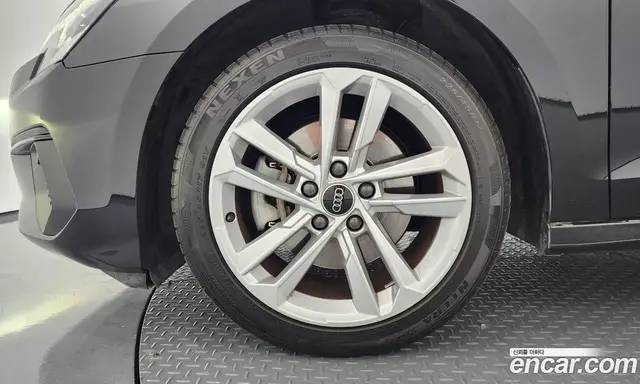 Audi A3 2023 2.0 автомат (гидро), миниатюра 5 Audi A3 2023 2.0 автомат (гидро), миниатюра 5