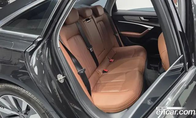 Audi A6 2021 2.0 автомат (гидро), миниатюра 12