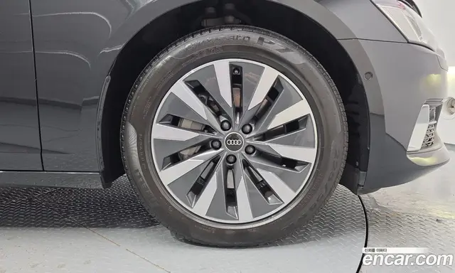 Audi A6 2021 2.0 автомат (гидро), миниатюра 5