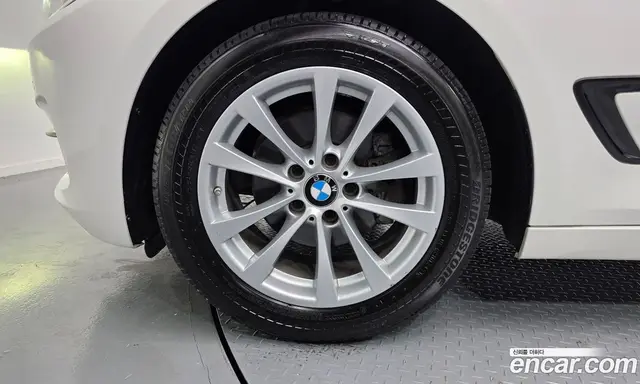 BMW 3 серия 2017 2.0 автомат (гидро), миниатюра 5