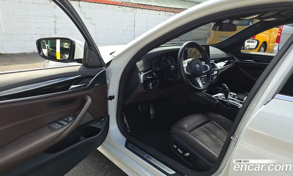 BMW 5 серия 2023 2.0 автомат (гидро), фото 10 BMW 5 серия 2023 2.0 автомат (гидро), фото 10