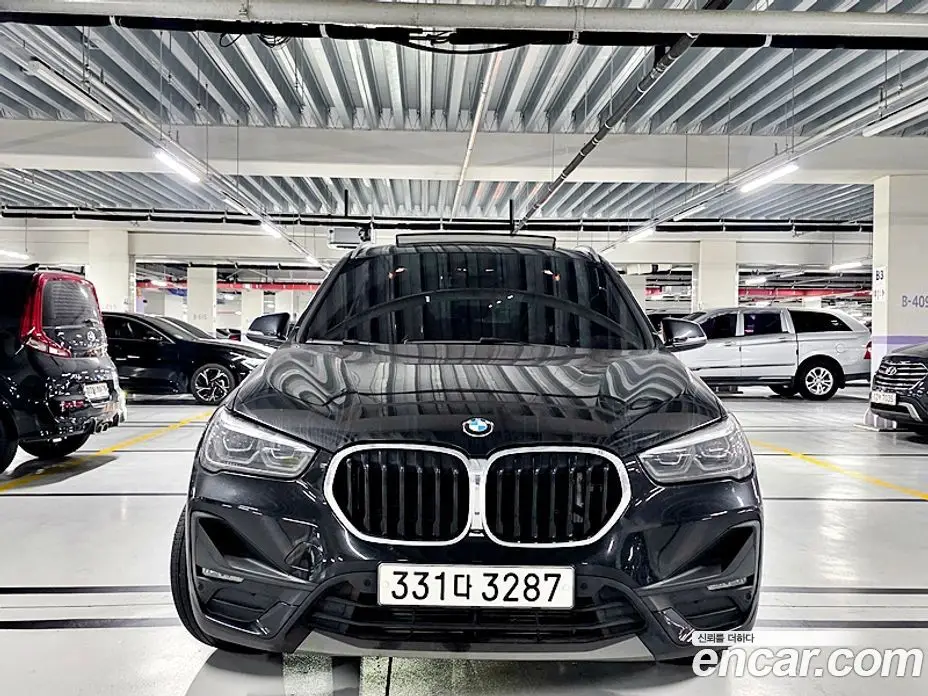 BMW X1 2020 2.0 автомат (гидро), фото 2 BMW X1 2020 2.0 автомат (гидро), фото 2