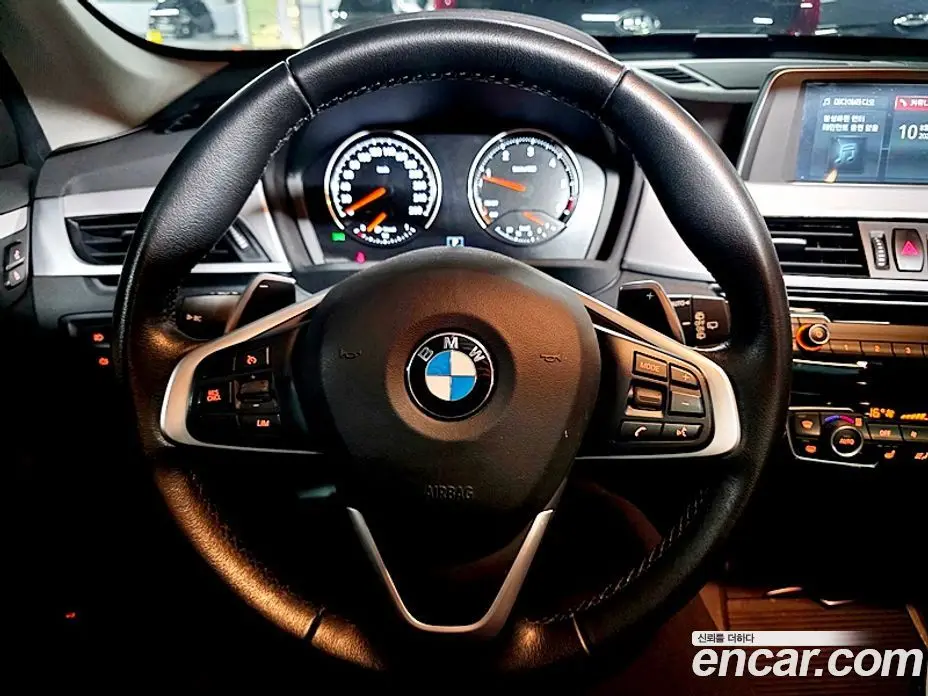 BMW X1 2020 2.0 автомат (гидро), фото 9 BMW X1 2020 2.0 автомат (гидро), фото 9
