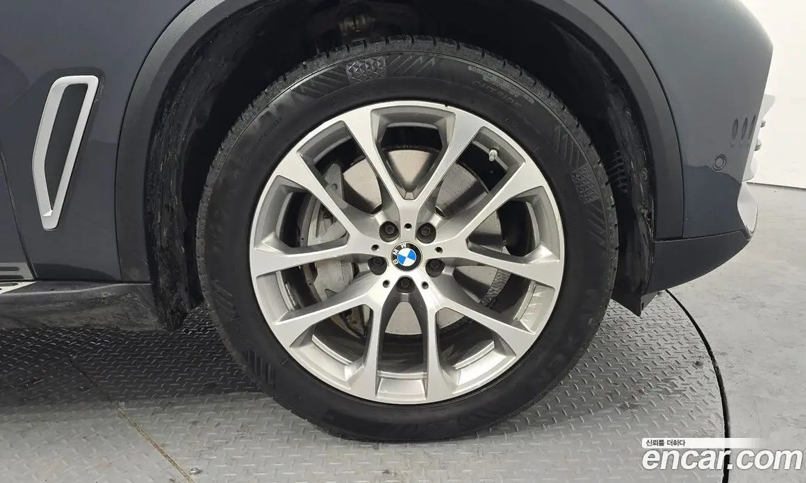 BMW X5 2021 3.0 автомат (гидро), фото 5