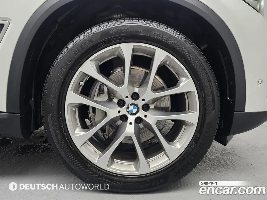 BMW X5 2021 3.0 автомат (гидро), фото 5