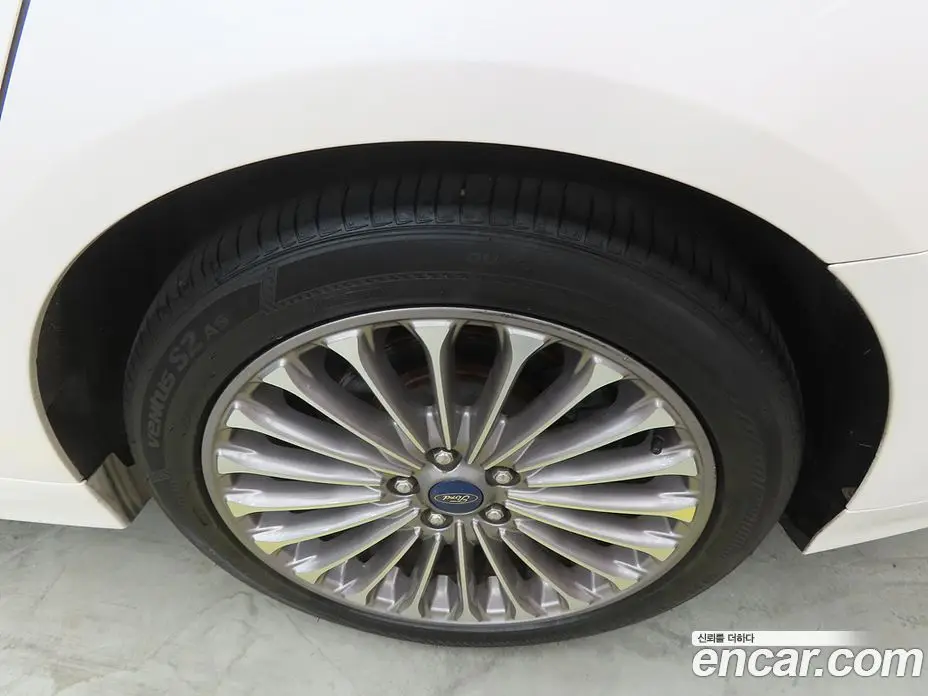 Ford Mondeo 2017 2.0 автомат (гидро), фото 20