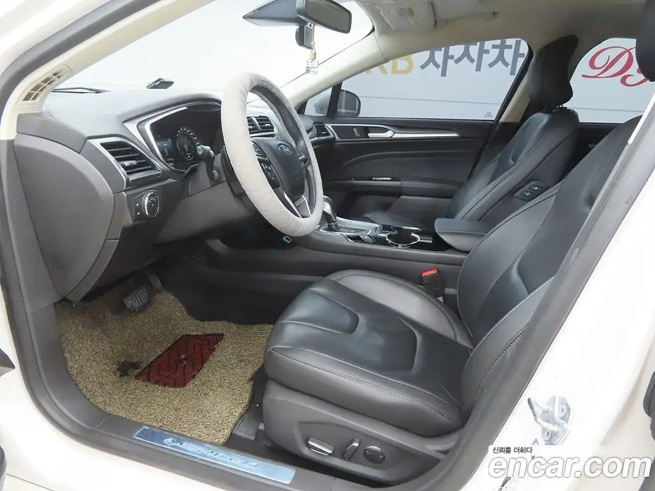 Ford Mondeo 2017 2.0 автомат (гидро), фото 5