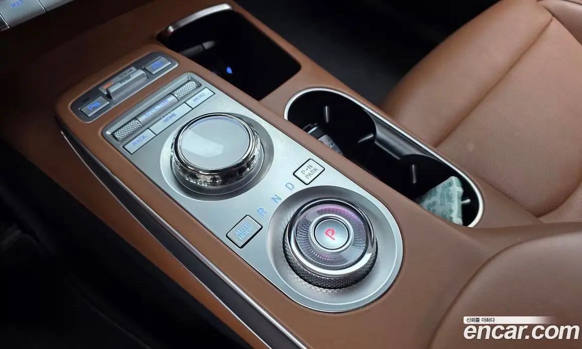 Genesis GV70 2021 2.5 автомат (гидро), фото 9 Genesis GV70 2021 2.5 автомат (гидро), фото 9