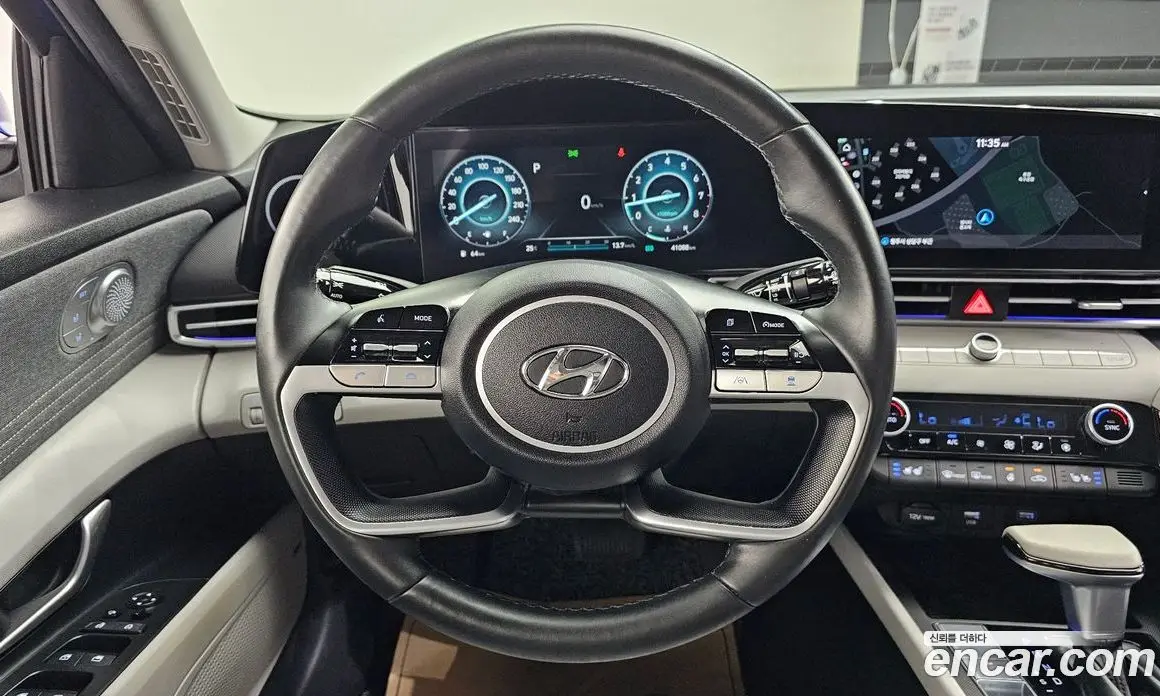 Hyundai Avante 2021 1.6 автомат (гидро), фото 15