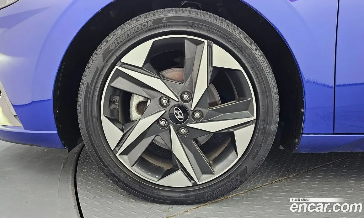 Hyundai Avante 2021 1.6 автомат (гидро), фото 5