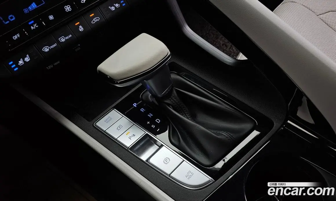 Hyundai Avante 2021 1.6 автомат (гидро), фото 9