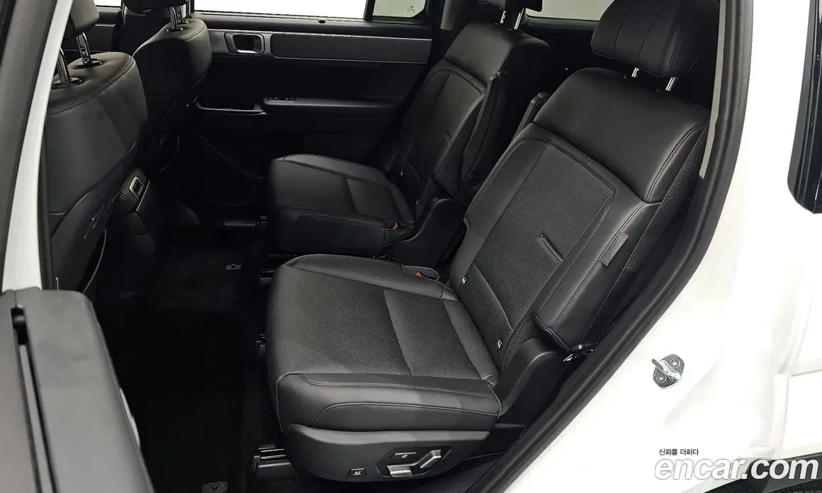 Hyundai Santa Fe 2024 2.5 автомат (гидро), фото 11