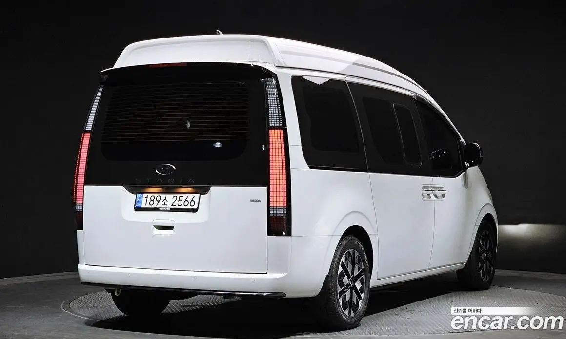 Hyundai Staria 2023 2.2 автомат (гидро), фото 2 Hyundai Staria 2023 2.2 автомат (гидро), фото 2