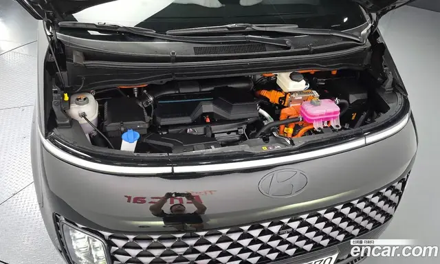 Hyundai Staria 2025 1.6 автомат (гидро), миниатюра 6