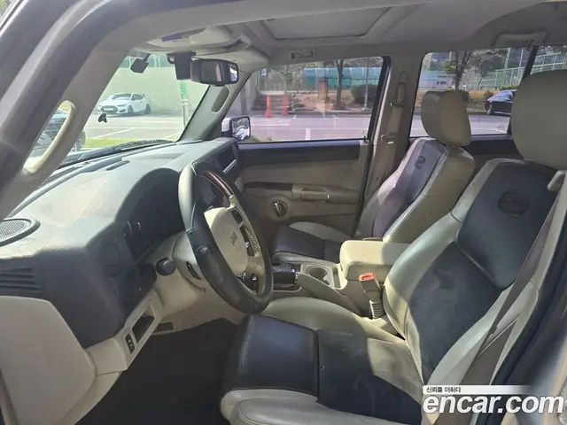 Jeep Commander 2008 3.0 автомат (гидро), миниатюра 8 Jeep Commander 2008 3.0 автомат (гидро), миниатюра 8