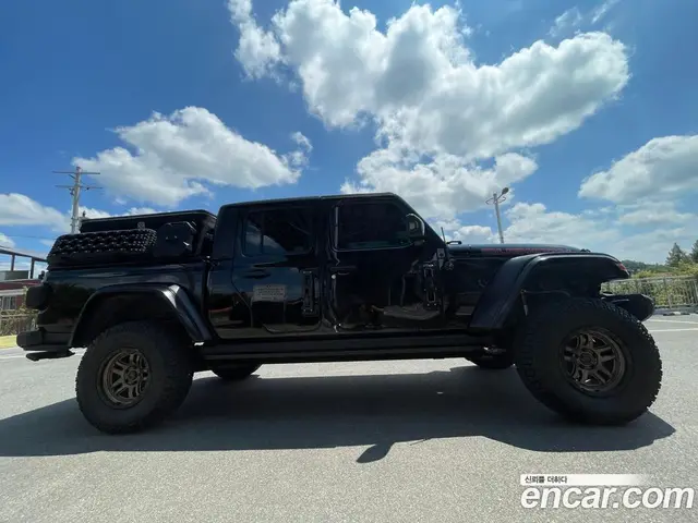 Jeep Gladiator 2020 3.6 автомат (гидро), миниатюра 2