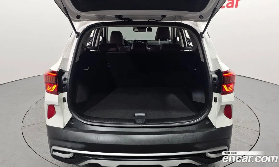 Kia Seltos 2020 1.6 автомат (гидро), фото 20 Kia Seltos 2020 1.6 автомат (гидро), фото 20