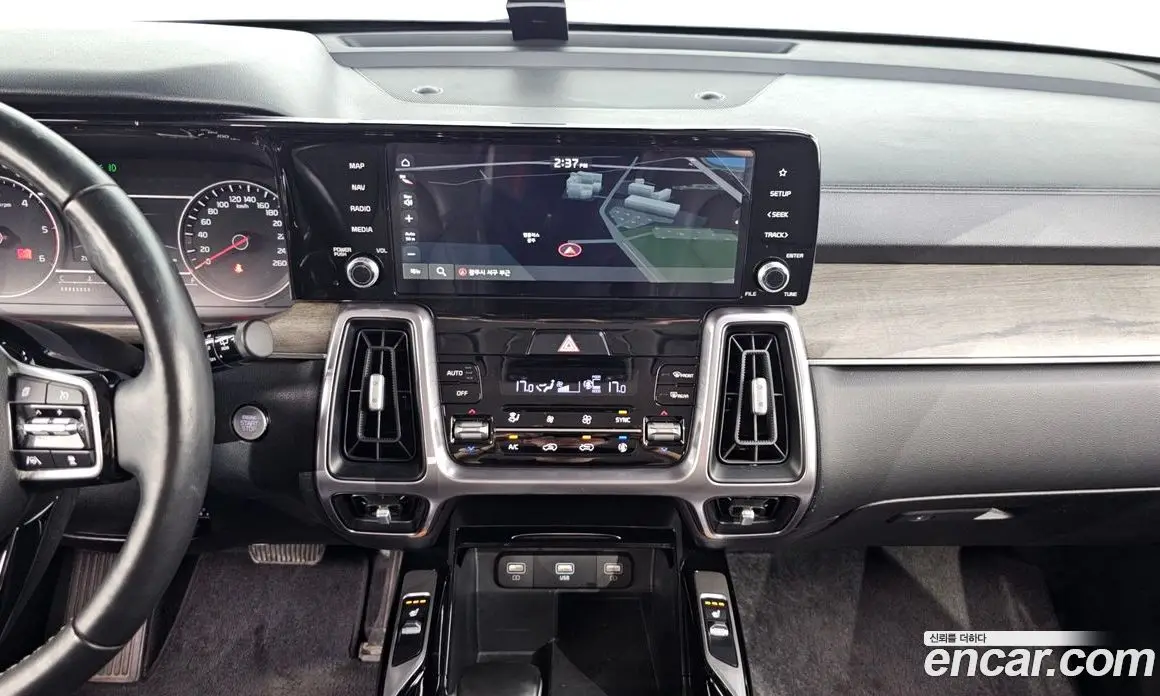 Kia Sorento 2023 2.2 автомат (гидро), фото 13 Kia Sorento 2023 2.2 автомат (гидро), фото 13