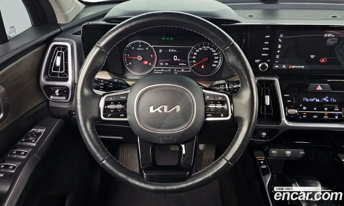 Kia Sorento 2023 2.2 автомат (гидро), фото 14 Kia Sorento 2023 2.2 автомат (гидро), фото 14