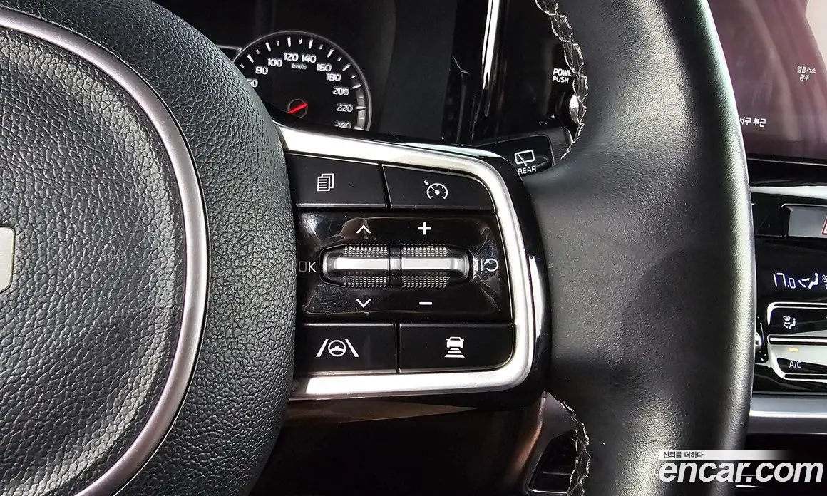 Kia Sorento 2023 2.2 автомат (гидро), фото 16 Kia Sorento 2023 2.2 автомат (гидро), фото 16