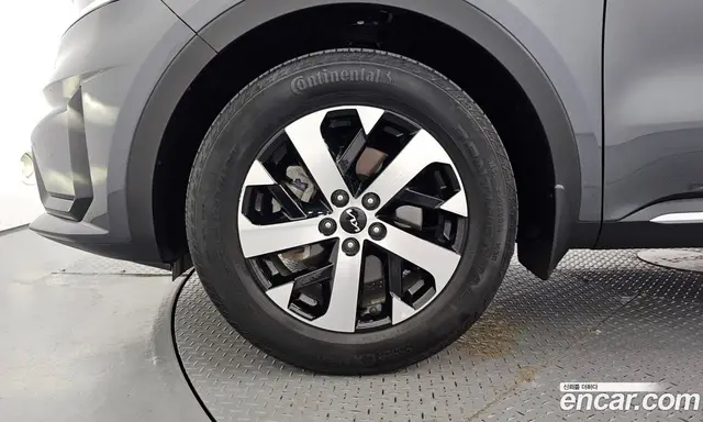 Kia Sorento 2023 2.2 автомат (гидро), миниатюра 5 Kia Sorento 2023 2.2 автомат (гидро), миниатюра 5