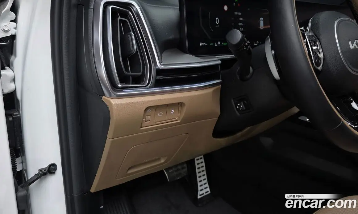 Kia Sorento 2024 1.6 автомат (гидро), фото 13 Kia Sorento 2024 1.6 автомат (гидро), фото 13