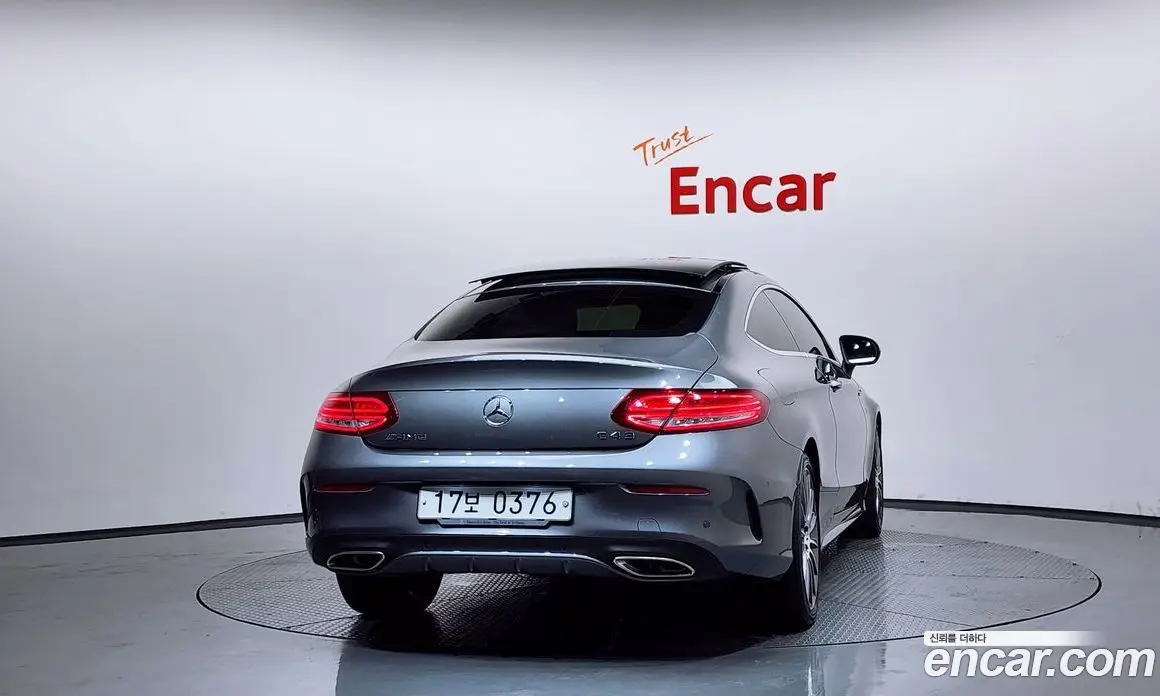 Mercedes-Benz C-Class 2016 2.0 автомат (гидро), фото 4 Mercedes-Benz C-Class 2016 2.0 автомат (гидро), фото 4