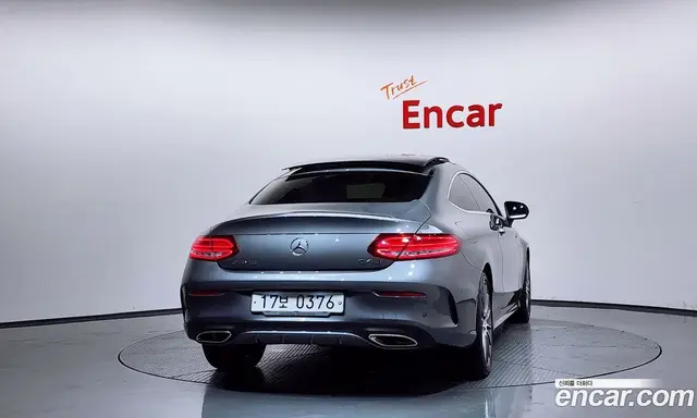 Mercedes-Benz C-Class 2016 2.0 автомат (гидро), миниатюра 4 Mercedes-Benz C-Class 2016 2.0 автомат (гидро), миниатюра 4