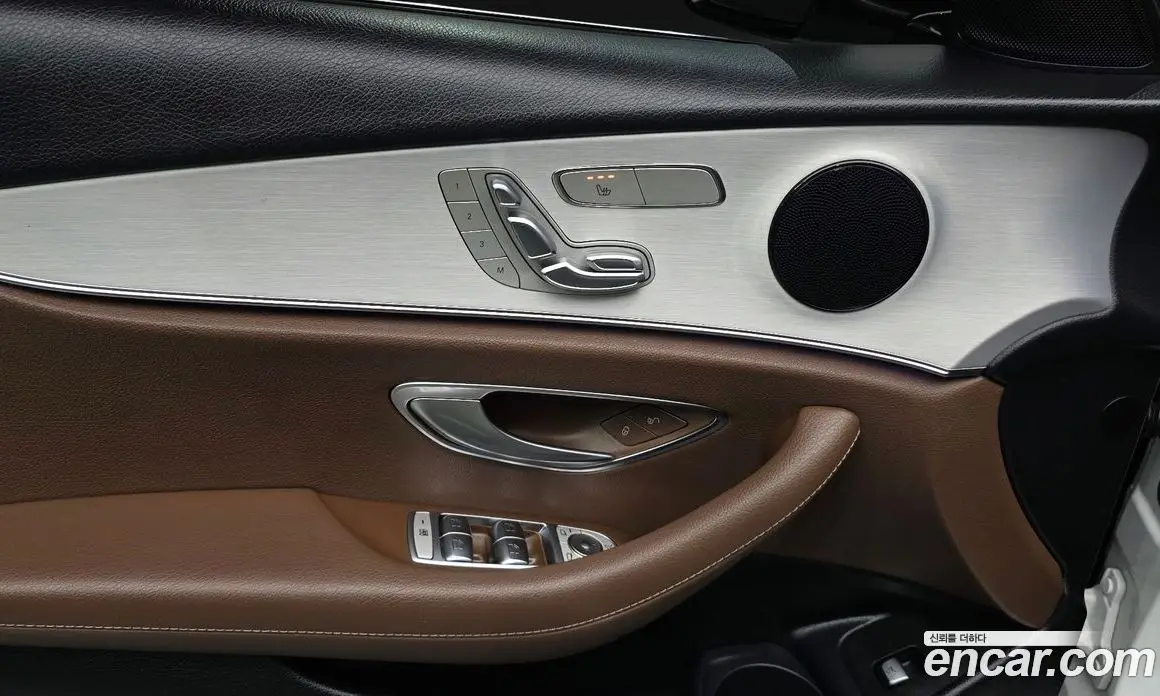 Mercedes-Benz E-Class 2021 2.0 автомат (гидро), фото 18 Mercedes-Benz E-Class 2021 2.0 автомат (гидро), фото 18