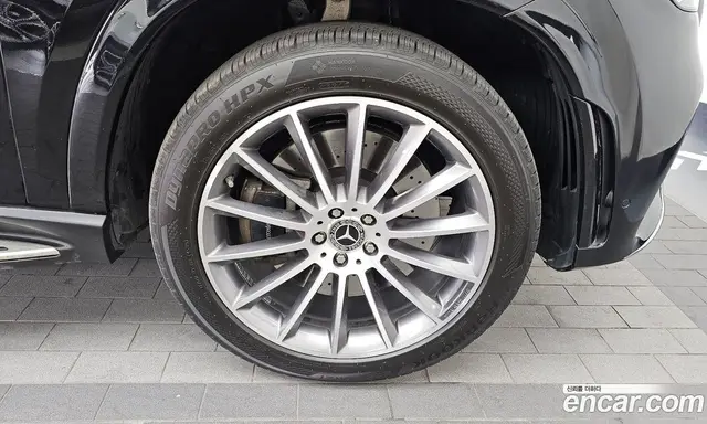 Mercedes-Benz GLE-Class 2023 2.9 автомат (гидро), миниатюра 4