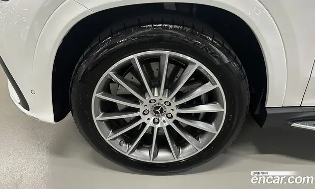 Mercedes-Benz GLE-Class 2025 3.0 автомат (гидро), миниатюра 5 Mercedes-Benz GLE-Class 2025 3.0 автомат (гидро), миниатюра 5
