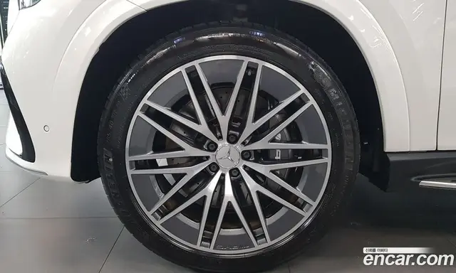 Mercedes-Benz GLE-Class 2025 3.0 автомат (гидро), миниатюра 5
