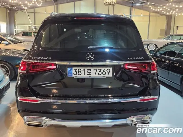 Mercedes-Benz GLS-Class 2023 4.0 автомат (гидро), миниатюра 2