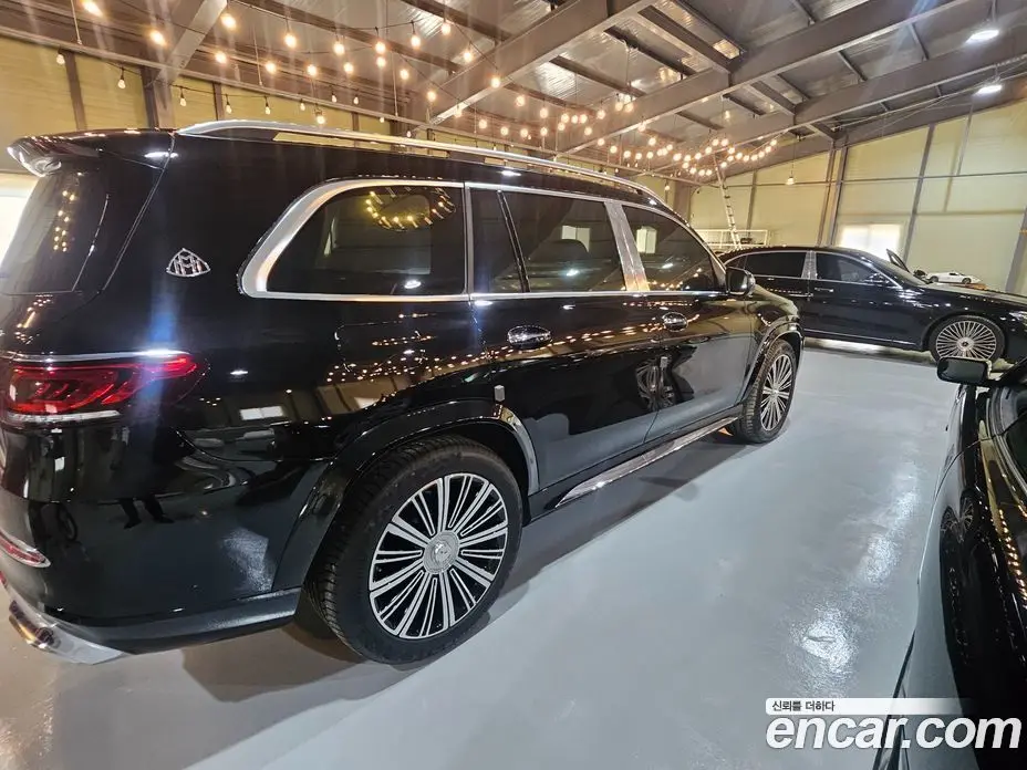 Mercedes-Benz GLS-Class 2023 4.0 автомат (гидро), фото 4