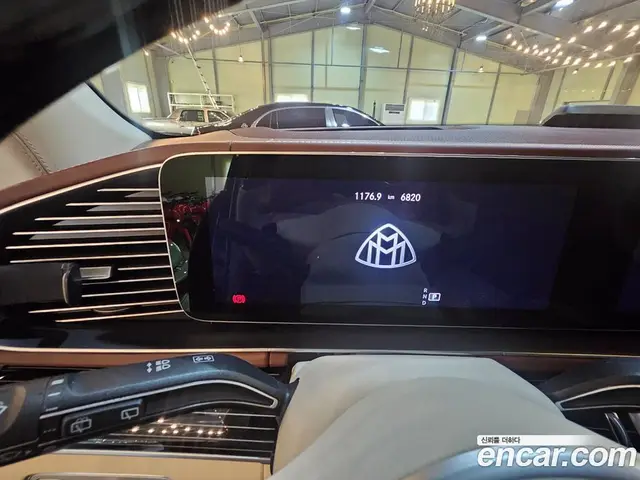 Mercedes-Benz GLS-Class 2023 4.0 автомат (гидро), миниатюра 8