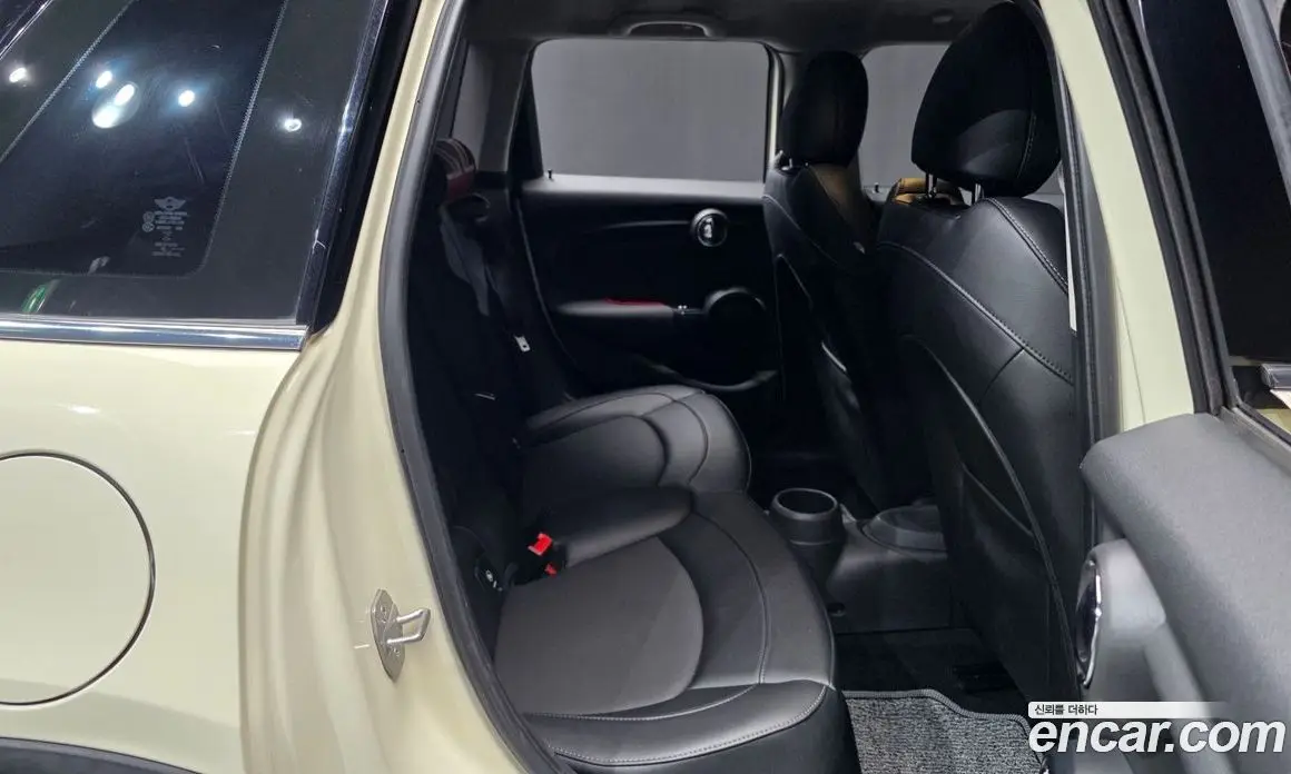 Mini Cooper 2015 1.5 автомат (гидро), фото 12