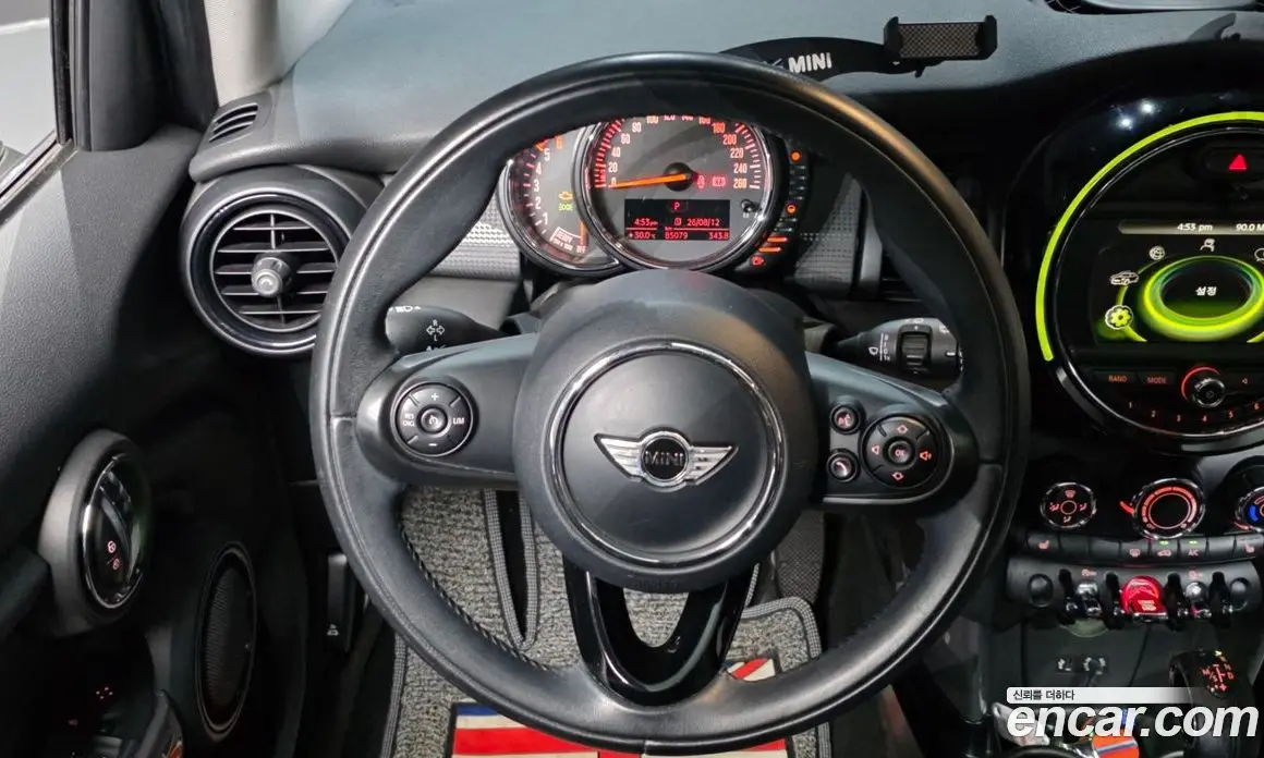 Mini Cooper 2015 1.5 автомат (гидро), фото 13