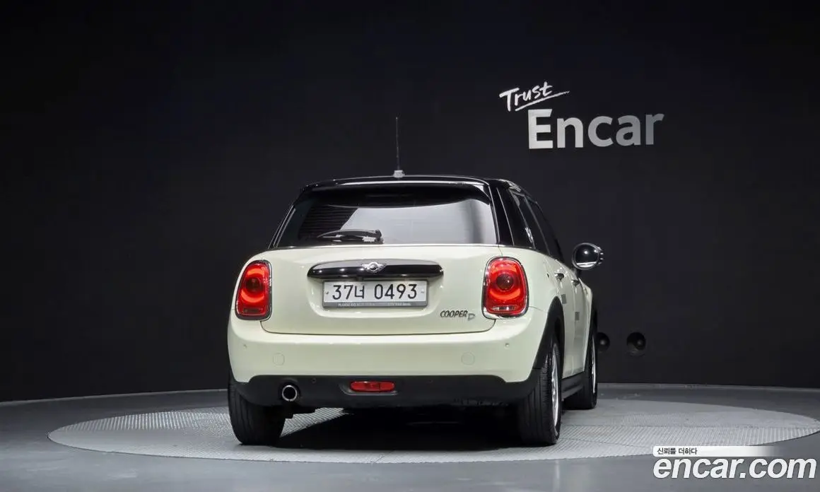 Mini Cooper 2015 1.5 автомат (гидро), фото 4